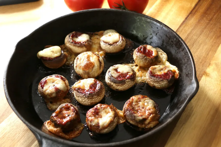 Pizza Stuffed Mushrooms
