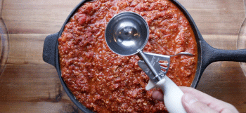 The best way to freeze pasta sauce.
