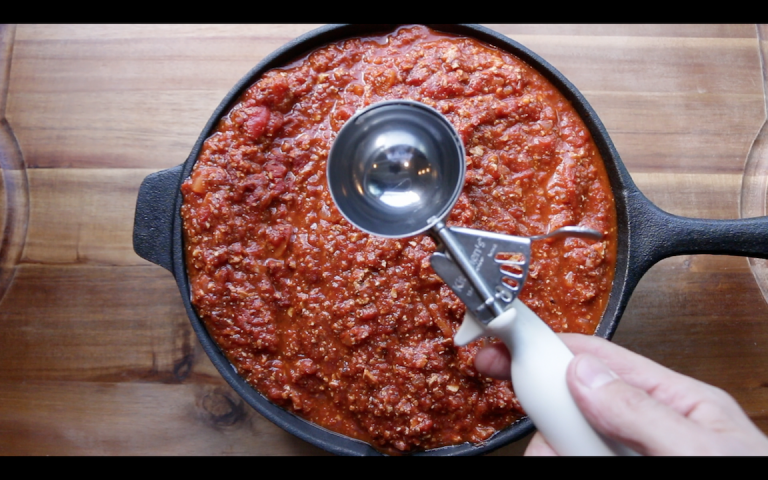 The best way to freeze pasta sauce.